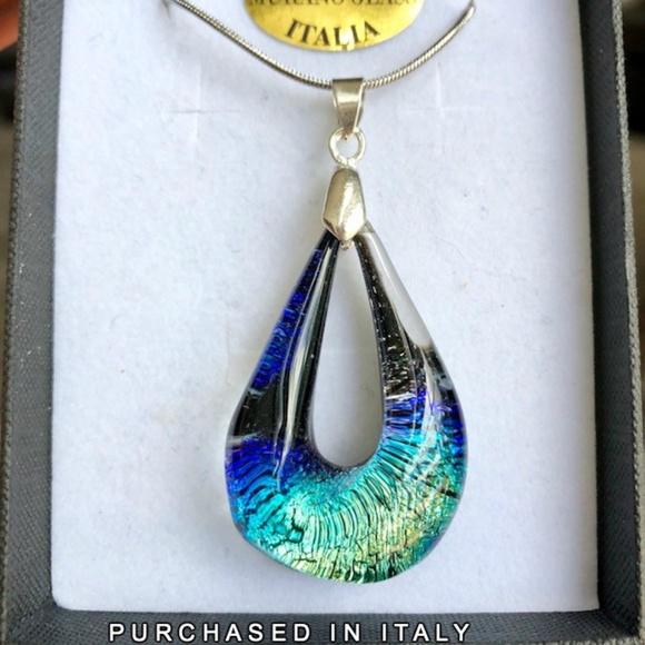 Beautiful Blue Necklace - NEW! - Picture 1 of 5